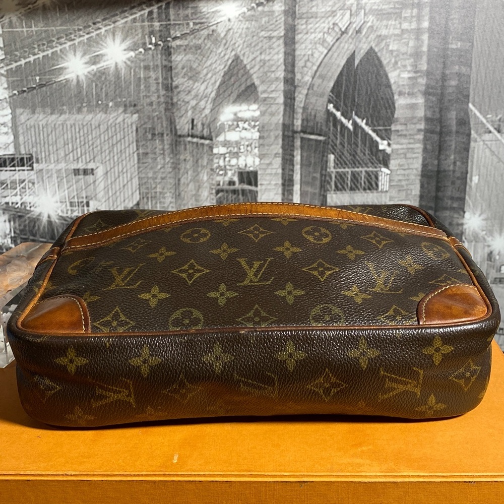 Authentic Louis Vuitton Monogram Cosmetic Bag - Picture 9 of 16